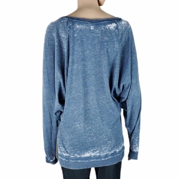 Sweaty Betty Blue & White I Will Sweat For Champagna Oversized Top - Picture 2 of 3